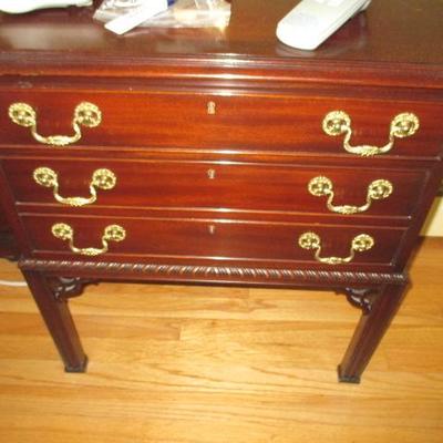 Councill Night Tables  