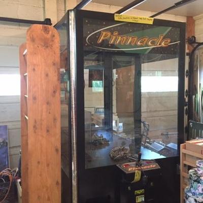 Pinnacle Claw Arcade Game