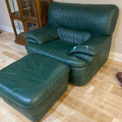 Green leather - 2 chairs and ottomans and 2 matching sofas