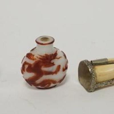 1009	4 SNUFF AND PERFUME BOTTLES. RED ON WHITE CAMEO SNUFF WITH DRAGONS-NO  TOP, INPAINTED SNUFF W/GLASS SURFACES- NO TOP, BONE AND METAL...