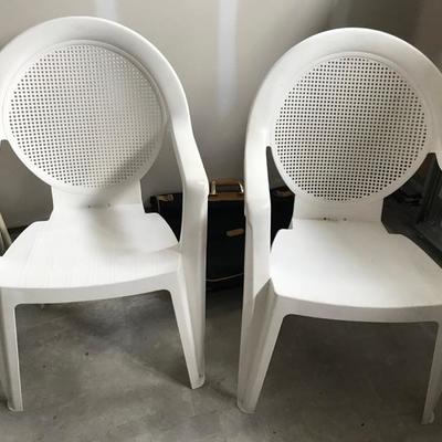 Plastic chairs $5 each