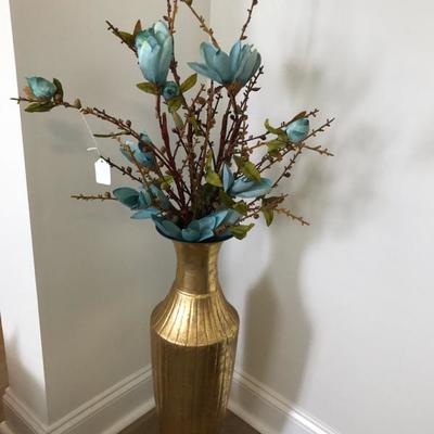 Gold vase and arrangement $24