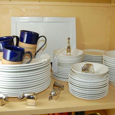 Minimalistic stoneware