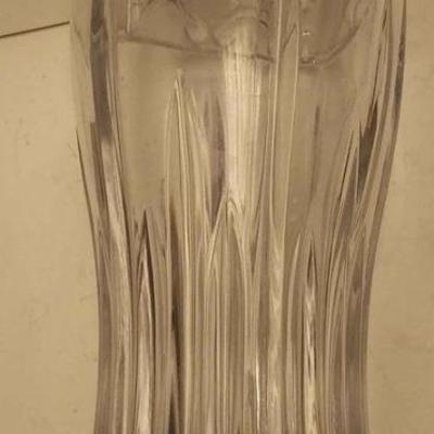 https://www.ebay.com/itm/124270025058	"WL3067 9 3/8 TALL USED VINTAGE CRYSTAL VASE.
WEIGHT 4LBS 6 OZ"	Buy-It_Now	 $10.00 
