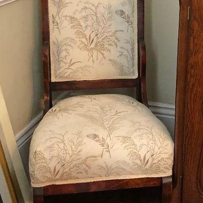 PR1044 https://www.ebay.com/itm/114314517549 PR1044: Antique Walnut Accent Chair with Cloth Seat and Back 19 C Local Pickup Auction...