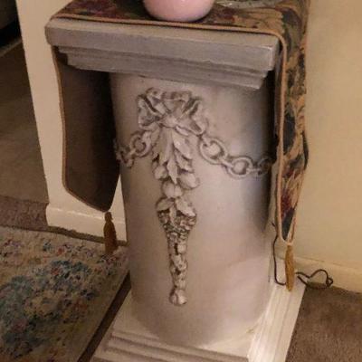 WL5012 https://www.ebay.com/itm/114315345282 WL5012: Large Column Plant Stand with Filigree Decor Local Pickup Auction  Starts After 6PM...