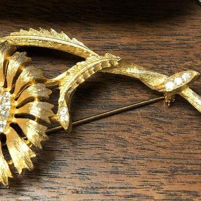 WL3009 https://www.ebay.com/itm/114314491047 WL3009 USED VINTAGE  GOLD TONE 1962 KNIGHTS OF BABYLON  KREWE FAVOR PIN FLOWER W Buy-It_Now...