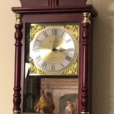 WL4006 https://www.ebay.com/itm/124267627338 WL4006: Daniel Dakota Westminster Chime Wood with Gold Trim Wall Hanging Clock Local Pickup...