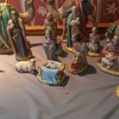17-piece nativity set broken horn on cow and arm on baby