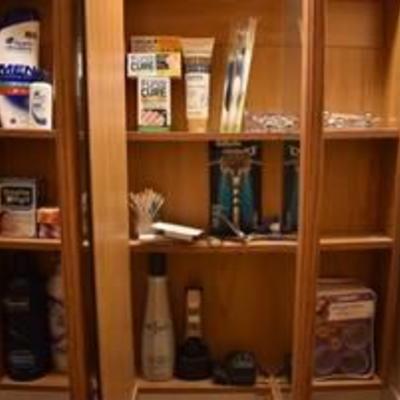 Contents of Bathroom  Medicine Cabinet -Includes Gillette Mach 3 Razor NIP