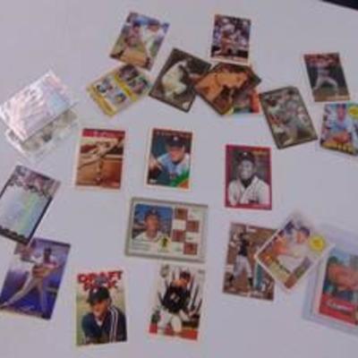22 Detroit Tigers Baseball Card's with kaline, Martin, Carara, Cobb