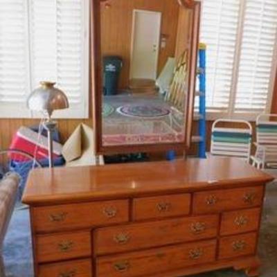 #Thomasville Triple Wide Dresser & Mirror