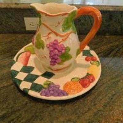 Pitcher & Display Base
