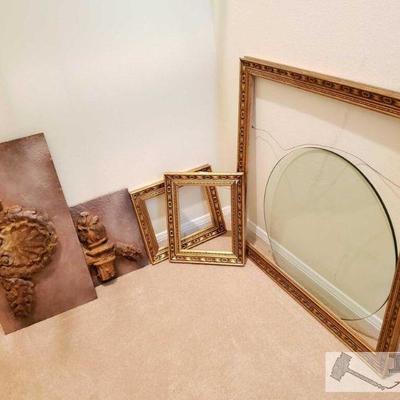152: 	
Wall Decor, 3 Frames, And Tempered Glass
Wall Decor Measurements Range Approx 12