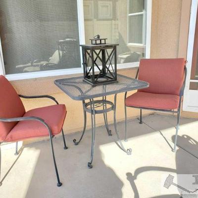 900	

Beautiful 4 Peice Patio furniture set
Beautiful patio sat with 2 chairs Call my table and candle holder. Table measures 29