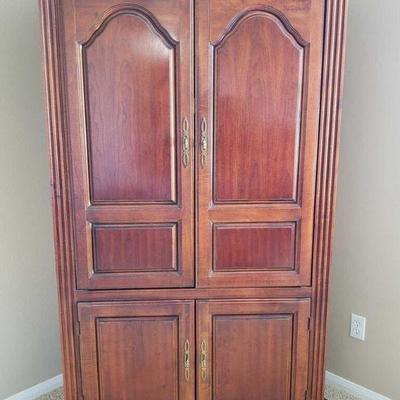 702	

Armoire And Box TV
Armoire Measures Approx 42
