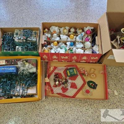 840	

Christmas Decorations, Includes Ornaments, Lights, and More!
Christmas Decorations, Includes Ornaments, Lights, and More!