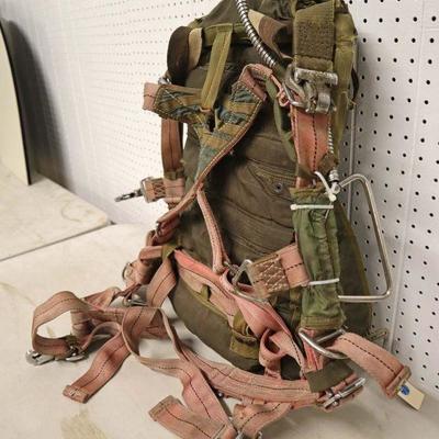 Lot: 576A - Military Parachute possible Air America late

Military Parachute possible Air America late 1950â€™s early 1960â€™s
