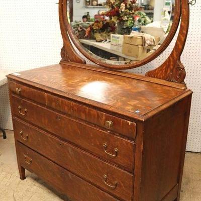 Lot: 610 - ANTIQUE quarter sewn oak dresser with oval beveled

ANTIQUE quarter sewn oak dresser with oval beveled mirror - some veneer lost
