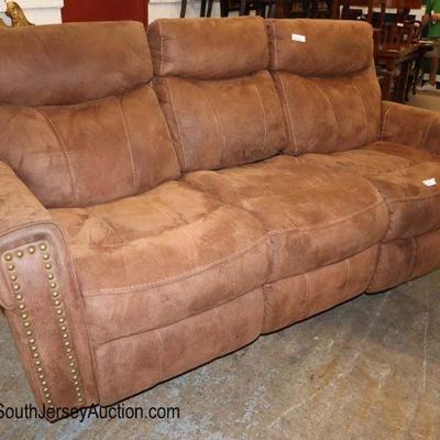 Lot: 707 - NICE Like New suede leather manual recliner sofa

NICE Like New suede leather manual recliner sofa with tacked front

