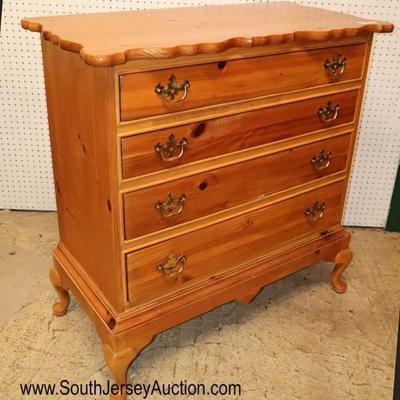 Lot: 616 - Thomasville Furniture country style scalloped top

Thomasville Furniture country style scalloped top knotty pine 4 drawer mid...