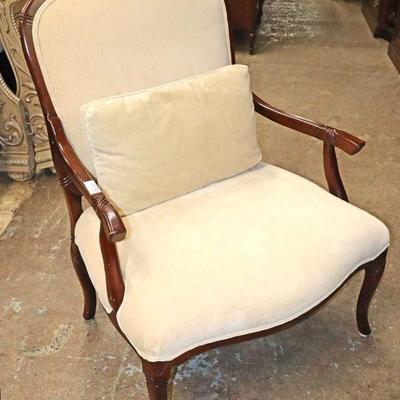 Lot: 697 - Oversized mahogany frame upholstered French style

Oversized mahogany frame upholstered French style arm chair
