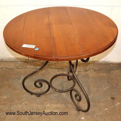 Lot: 701 - Ethan Allen Furniture round country style lamp

Ethan Allen Furniture round country style lamp table
