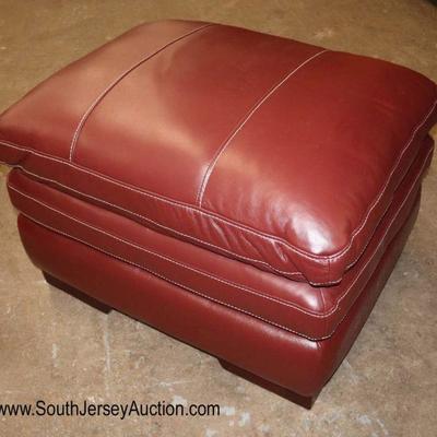 Lot: 677 - NEW La-Z-Boy Furniture double stitched QUALITY

NEW La-Z-Boy Furniture double stitched QUALITY leather ottoman in the burgundy...