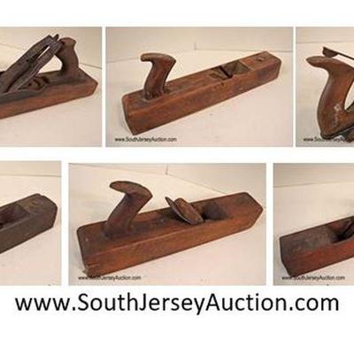 Lot: 543 - 6 piece lot of ANTIQUE wood planes and others

6 piece lot of ANTIQUE wood planes and others including Bailey
