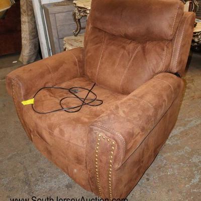 Lot: 709 - NICE Like New suede leather power recliner with

NICE Like New suede leather power recliner with tacked front
