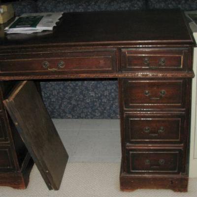 old mahogany desk   BUY IT NOW $ 25.00
