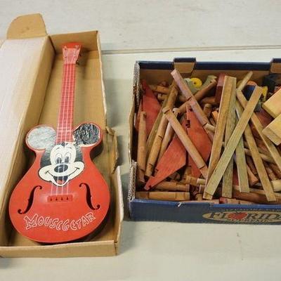 1023	VINTAGE MATTEL MICKEY MOUSE GUITAR & LINCOLN LOGS

