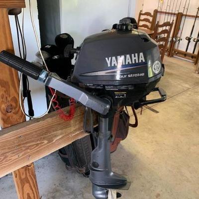 2,5 hp Yamaha 4 stroke boat motor 