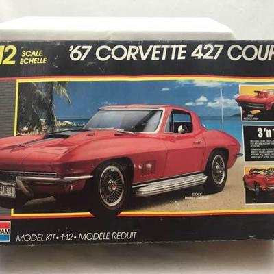 1/12 Scale 67 Corvette Coupe Model Kit