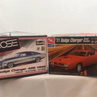 2 Dodge Charger Model Kits