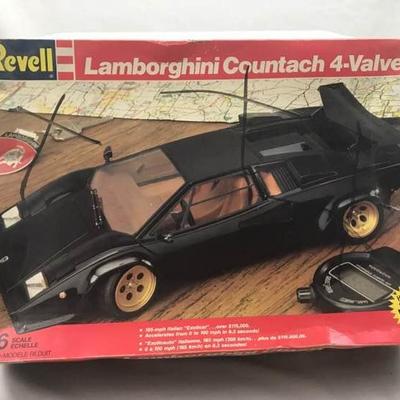 1/16 Scale Revell Lamborghini Kit