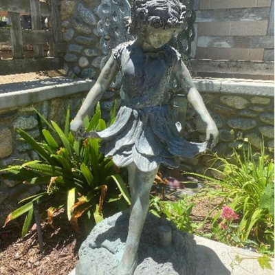 Lifesize bronze garden girl angel