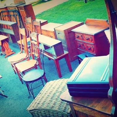 Estate sale photo