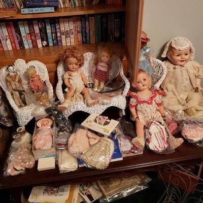 Antique & vintage dolls
