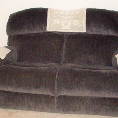 LOVE SEAT WITH RECLINERS ON EACH SIDE