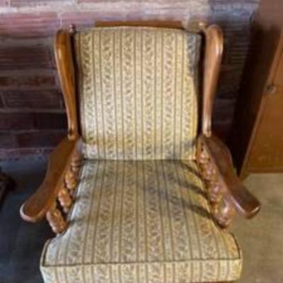 Beautiful Ethan Allen Traditional Classics Rocking Chair
