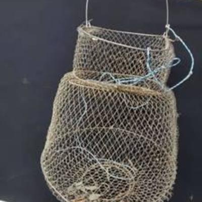 Fish Wired Basket with Rope and Chain.