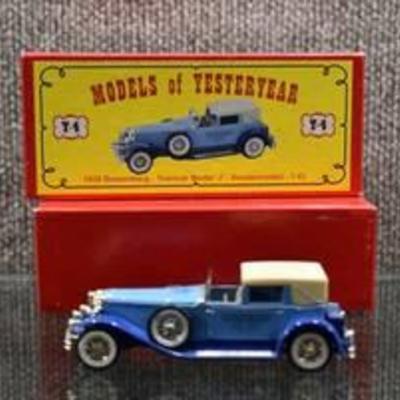 Vintage Die-Cast Matchbox Car  1930 Duesenberg - Towncar Model 'J'  Models Of Yesteryear -WILL SHIP