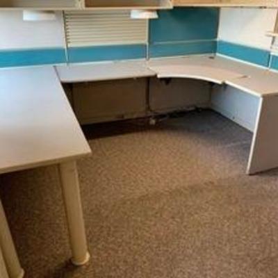 U shaped office desk