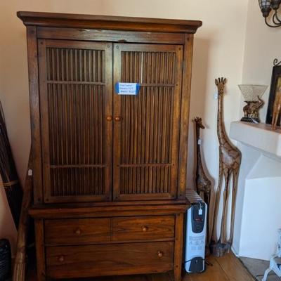 solid wood armoire with veneer Balinese style dovetail drawers 
$150