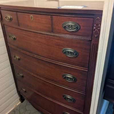 Dixie 1950's 5 drawer dresser with flower motif veneer.  good condition
$195