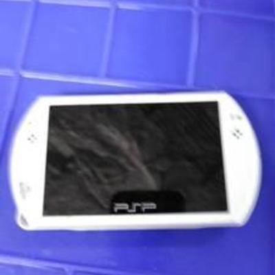 psp game system Sony white no cord