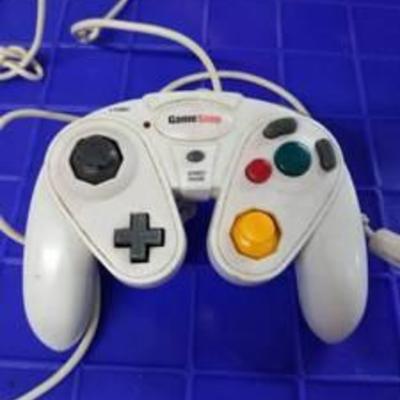 GameStop controller white with cord