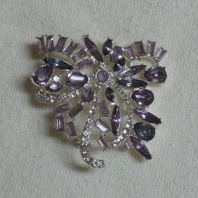 Beautiful Rhinestone Brooch