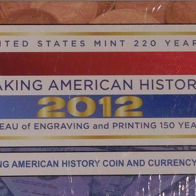 2012 Coin and Currency Set
